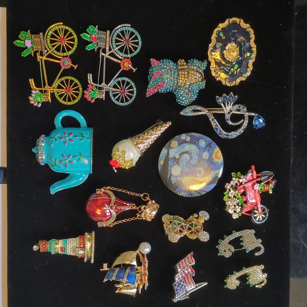 Colorful Brooch Collection - Picture 9 of 14